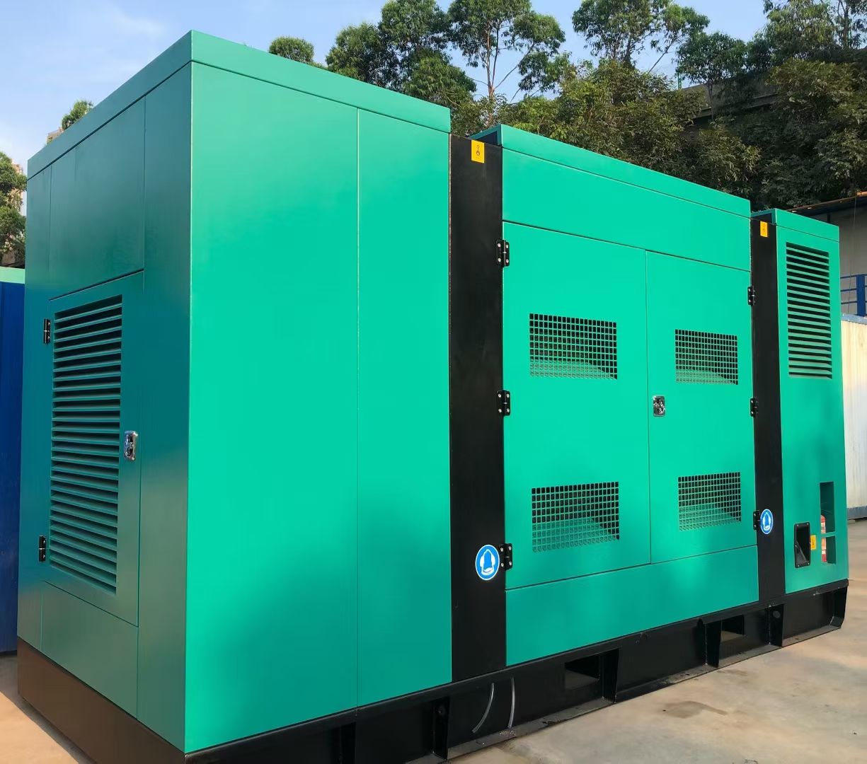 新的一年，如何應(yīng)對(duì)電力中斷呢？康明斯柴油發(fā)電機(jī)是理想的選擇嗎？