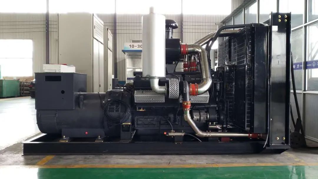 為什么并聯(lián)柴油發(fā)電機(jī)在備用電源系統(tǒng)中越來(lái)越受歡迎？如何實(shí)現(xiàn)并聯(lián)呢？